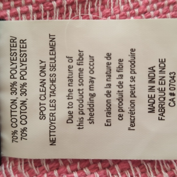 ❌SOLD❌Viral 🎥 Rachel Zoe Raised Fluffy Ghost Throw Blanket, Heathered Pink 🩷 - Picture 9 of 9